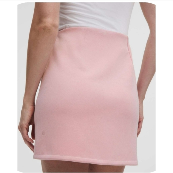 Lululemon SoftstremeHigh-Rise Mini Skirt | Pink Haze | L - Picture 4 of 10